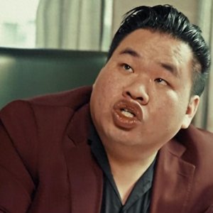 ​冷少用三年时间，从流水线工人到千万级网红，如今求婚高颜值女友