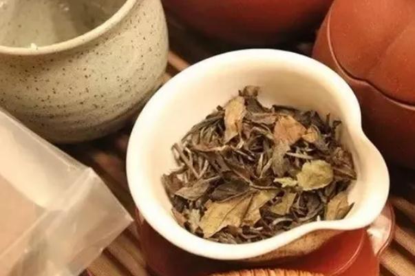 老白茶会影响睡眠吗 老白茶会上火吗