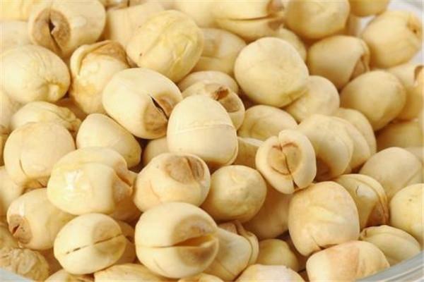莲子可以直接吃吗 莲子直接吃的好处是什么