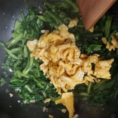 茼蒿菜家常做法（简单好吃家常版茼蒿炒鸡蛋）