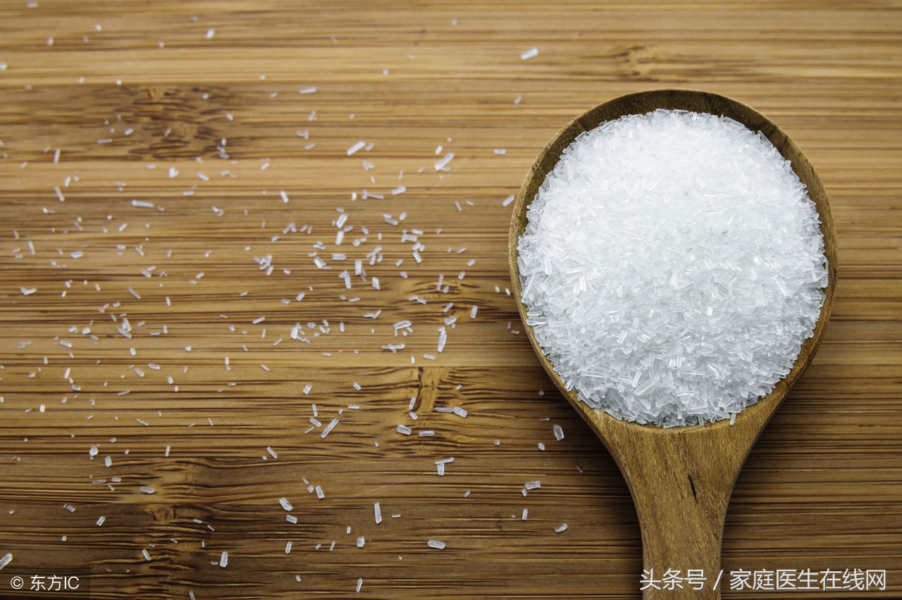 鸡精味精的区别是什么（味精和鸡精的差别讲解）