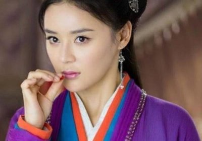 ​令狐冲任盈盈（可她为何会恋上令狐冲）