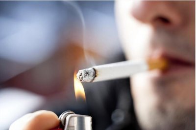 ​嘴唇内侧有黑色斑块，是啥情况？别慌，看医生怎么说