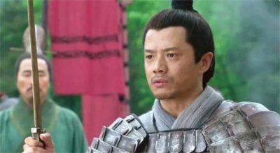 ​韩信胯下之辱时不是戴着剑吗 韩信为何不杀屠户