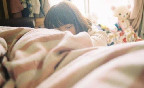 叫女生起床的幽默话语一