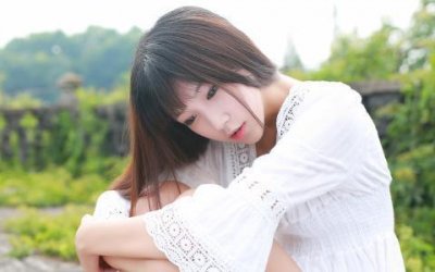 ​女生说我们还是做朋友吧怎么回复？