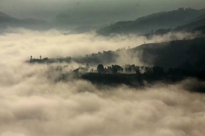 ​波谲云诡是什么意思，波谲云诡最初是用来形容什么的？