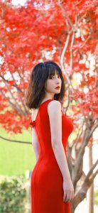 ​美女明星柳岩高清写真美图，俏丽多姿，风情万种