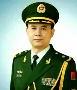 ​《绝对忠诚》——著名军旅作家李炳天将军又推力作