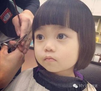 ​“国民岳父”韩寒晒女儿美艳近照，二胎儿子首曝光！