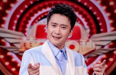 ​事实证明，41岁的“央视名嘴”杨帆，如今走上了主持人的康庄大道