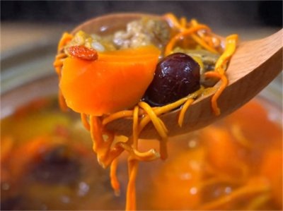 ​生虫草花如何煲汤：客家人教你制作家庭版生虫草花汤，鲜美又营养