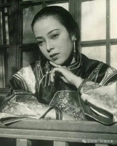 ​一个日本女人，冒充中国人成为大明星，直到一场审判才揭开真相