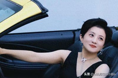 ​“小婉君”金铭44岁现状，个子太矮，事业受挫，单身未婚未孕