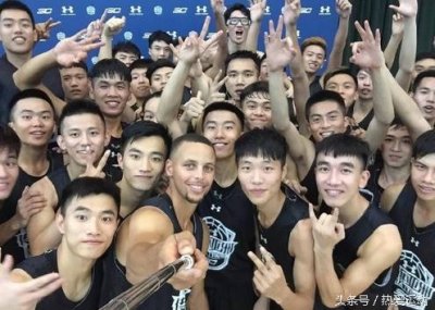 ​NBA篮球巨星库里的中国行