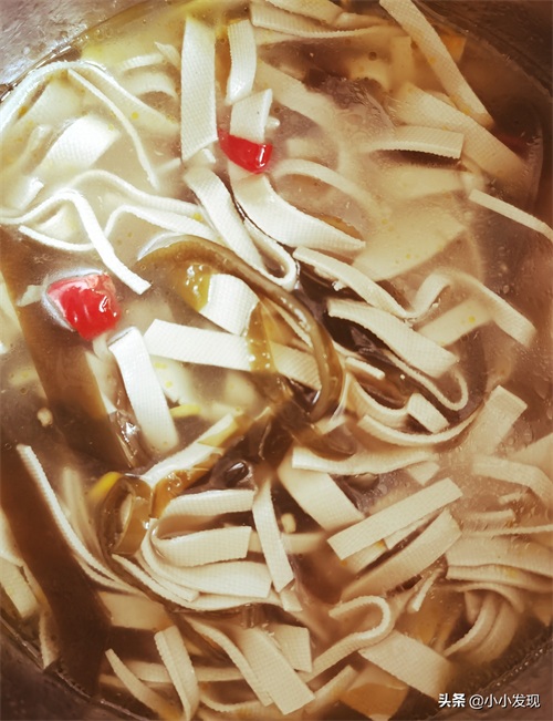 家常版辣汤，简单易上手，做出来味道让人难忘。