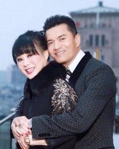 ​“贵州富婆”杨小娟：与演员吕良伟三度婚姻之路，甜蜜幸福