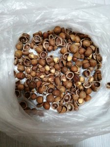 ​轻松剥榛子，小妙招