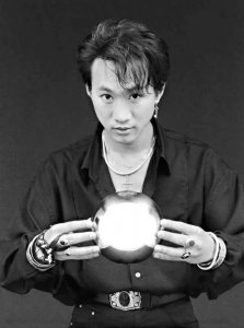 ​纪念黄家驹：人间纵有千万曲，世间再无黄家驹！