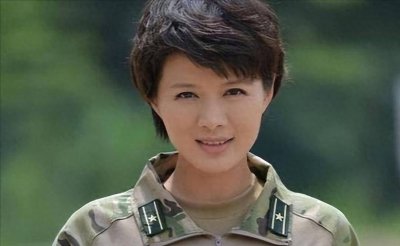 ​程愫：江西南昌之星，上戏本科、南大艺术硕士，内地魅力女演员