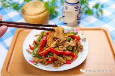 ​莱芜大厨分享当地特色炒鸡的做法，制作简单，快收藏