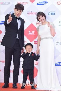 ​韩国艺人孙俊浩一家将告别《Oh My Baby》节目