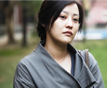 ​郝蕾：从争议到实力，用热爱与坚持诠释演员之路的起伏人生