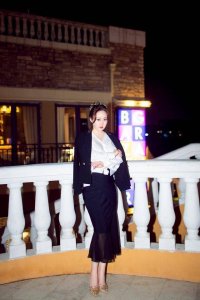 ​马程程新造型美出天际面对恋情谣言哭笑不得