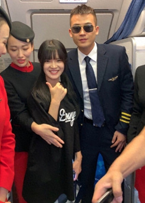 网红“七阿姨”到底啥背景？看到她微博认证后，网友直呼：厉害