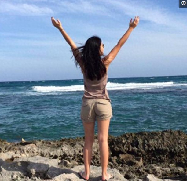 国家一级演员何政军全家近照，妻子贤惠善良，女儿漂亮名字有深意