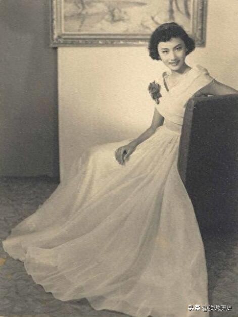 那些年的夏梦，罕见剧照老照片，金庸的梦中情人