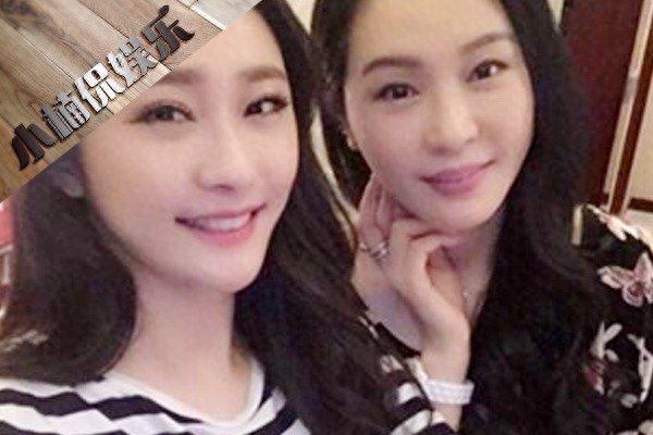 28岁陈冰一家近照，富商爸爸身家30亿，一家三口颜值高像兄妹