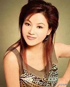 ​苏红：在音乐道路上展现出的顽强与光彩