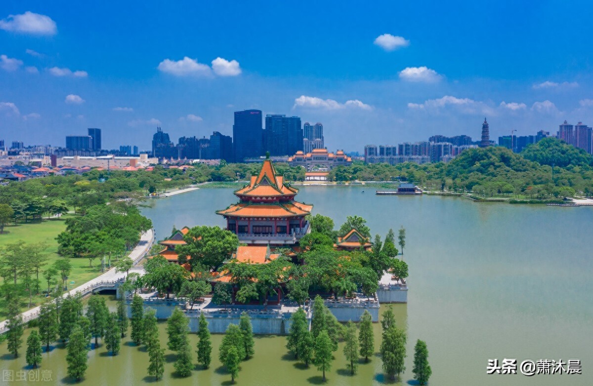 顺峰山公园，拥有中华第一牌坊，高过法国凯旋门