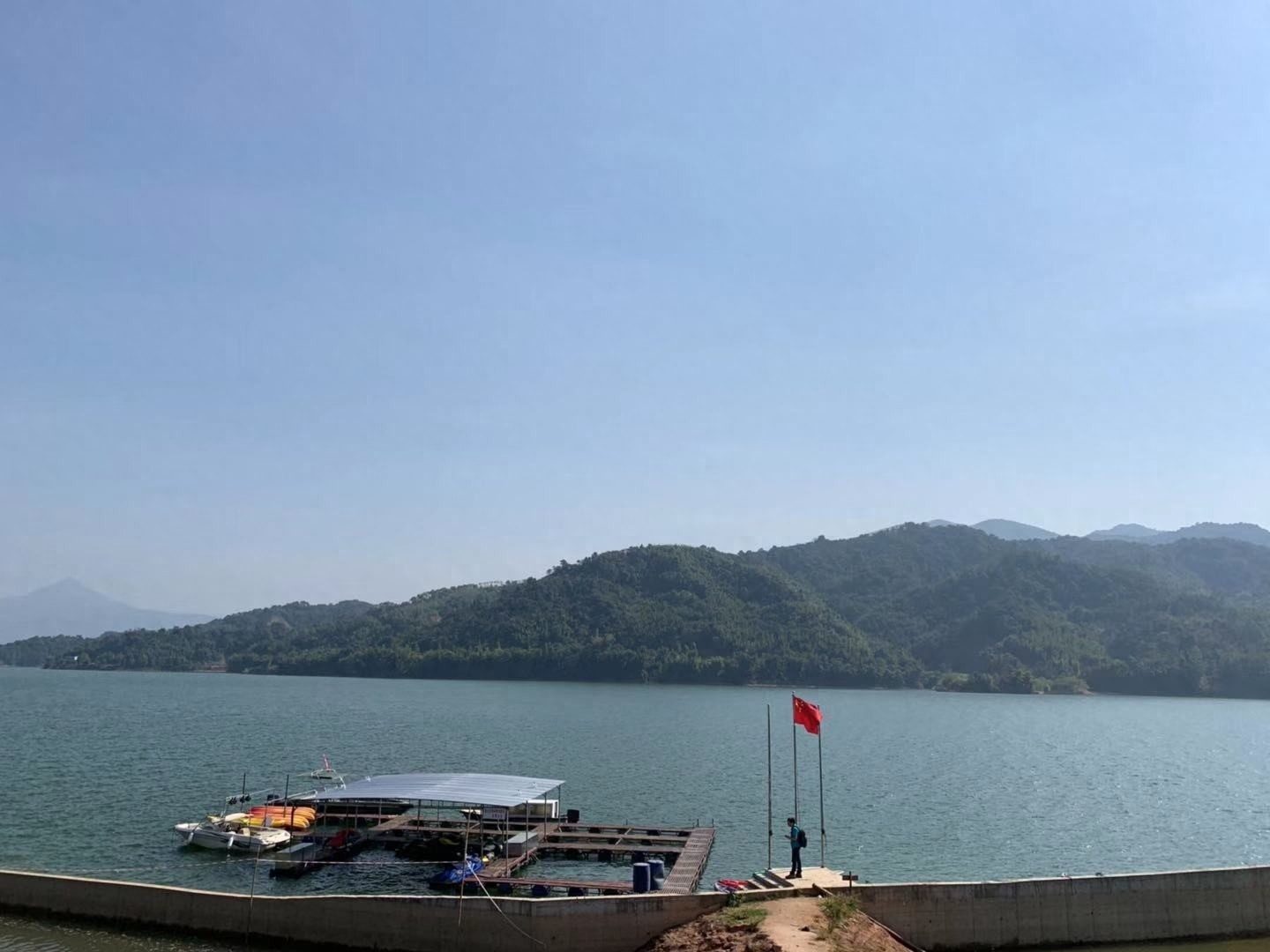 新丰江水库——山中海洋