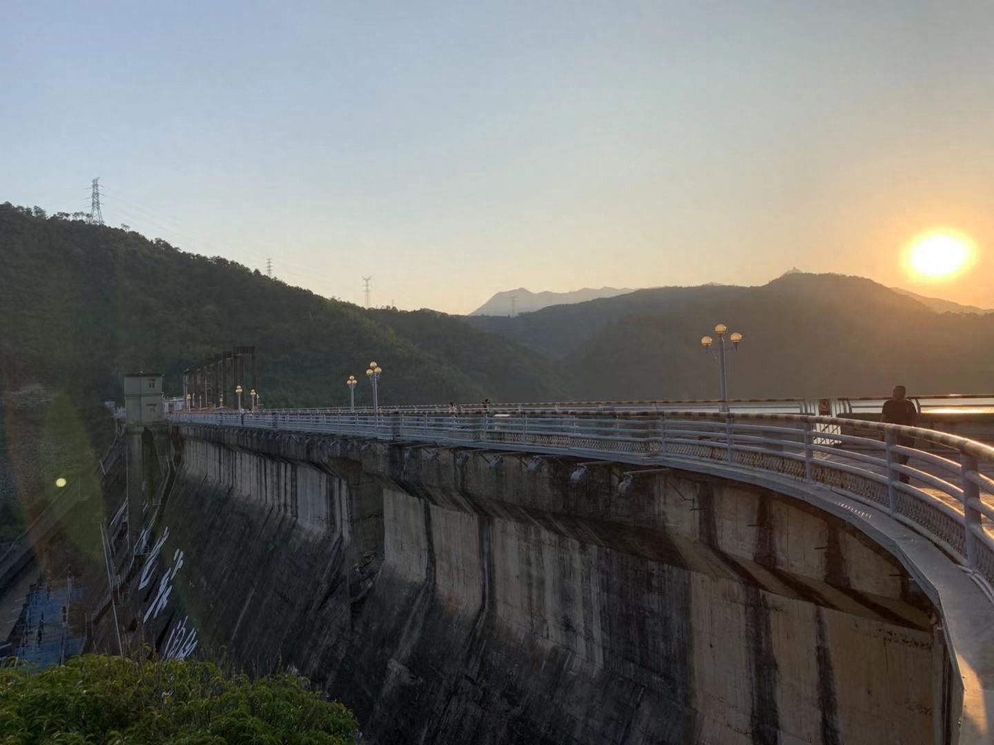 新丰江水库——山中海洋