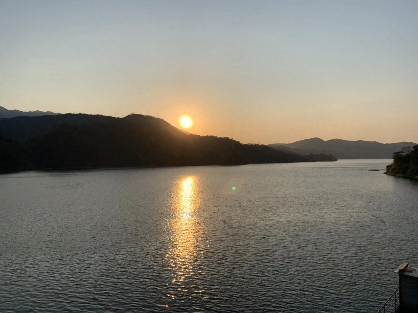 新丰江水库——山中海洋