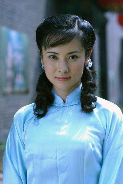 杨明娜：出道20年难火，却收获美满家庭，美丽动人的女神