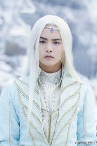 ​古装电视剧白发美男