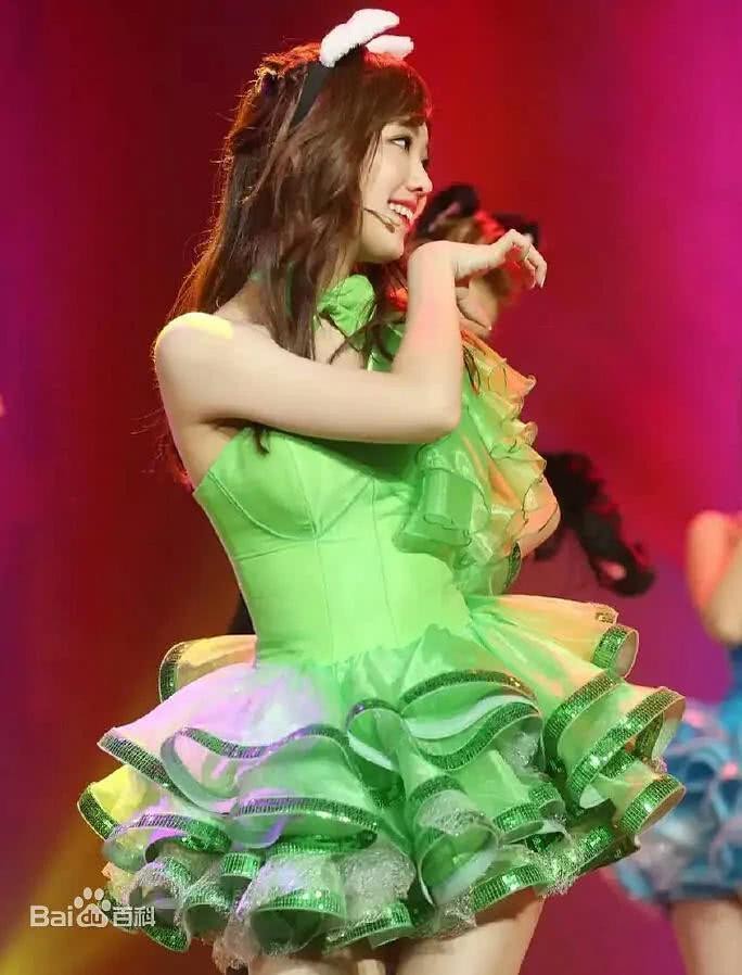 许和琪个人资料写真作品