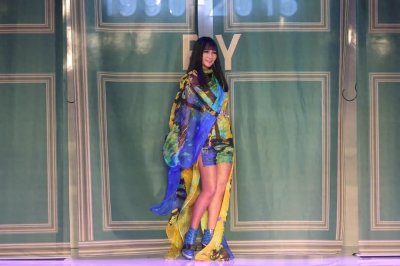 ​张咪哽咽透露：或许再也不能唱歌了