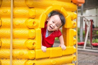 ​江西五岁男孩充气城堡玩耍不幸身亡，安全隐患令人警醒！