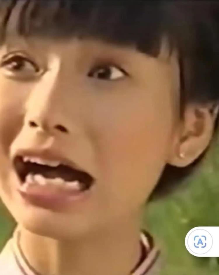 杨颖以前是龅牙吗「Angelababy杨颖以前竟然是个龅牙妹奇丑无比的她让我觉得恶心」