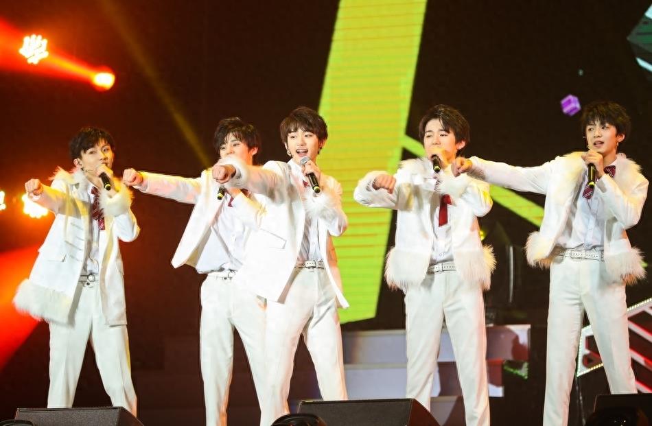 台风少年团在北京举行演唱会，拥有抗争逆境勇气的中国少年
