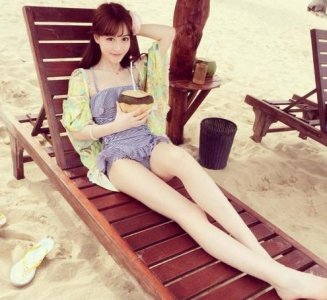 ​卢本伟女友，UU赵梦玥自爆上厕所被人看到？