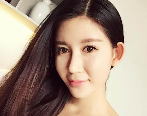 网红李雅15部曲 上海车模李雅走红