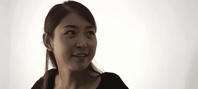 去照身份证穿什么颜色的衣服（照身份证穿什么衣服好看）