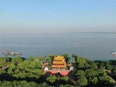 ​10个岳阳旅游景点