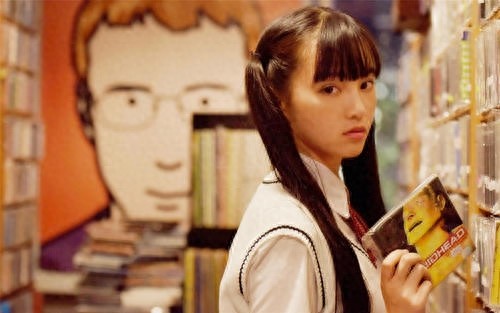 黄灿灿：曾被评为“武大校花”而走红网络