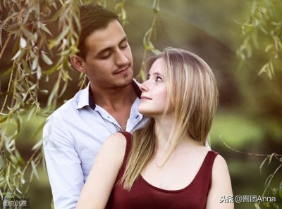 ​《穿成校草白月光[穿书]》：许念穿成了渣过校草的作死白月光。